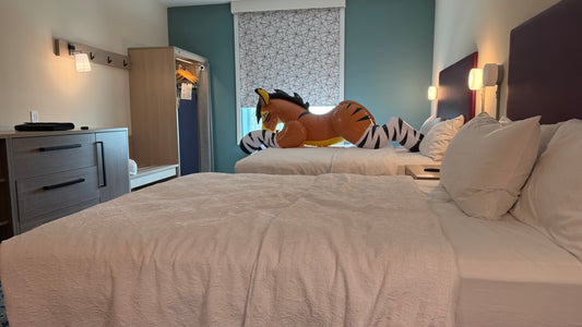 Pre-owned Zoey HORSEPLAYTOYS Horseplay inflatables